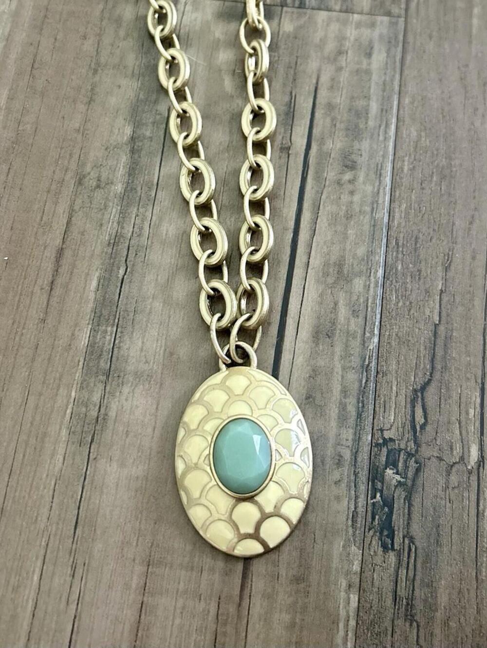 Lia Sophia Chunky 28” Ivory and Gold Necklace W/ Light Green Toned Pendant